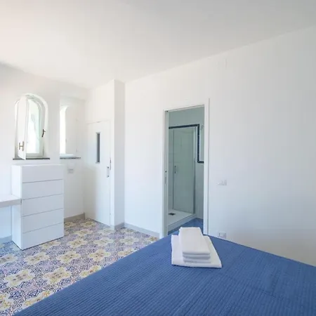 Torretta And Pool And Lift Villa