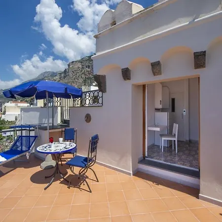 Torretta And Pool And Lift * Praiano