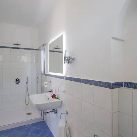 Torretta And Pool And Lift Villa Praiano